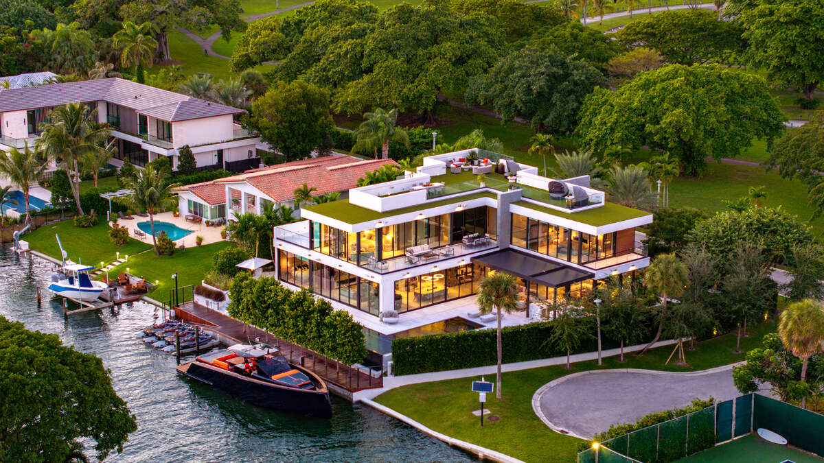 The home at 790 Lake Rd. has a private dock on Sabal Lake in Miami’s Bay Point neighborhood. The home at 790 Lake Rd. has a private dock on Sabal Lake in Miami’s Bay Point neighborhood.